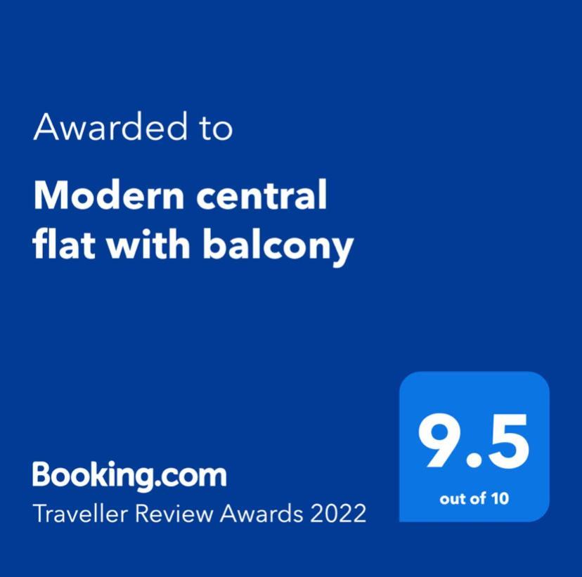 Modern Central Flat With Balcony & Free Parking On-Site Борнмът Екстериор снимка